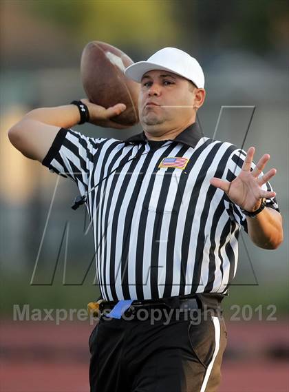 Thumbnail 1 in Burbank vs. Chatsworth photogallery.