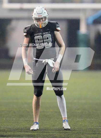 Thumbnail 2 in Eastside Catholic vs. Kennewick (WIAA 3A Semifinal) photogallery.