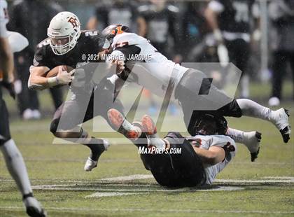 Thumbnail 2 in Eastside Catholic vs. Kennewick (WIAA 3A Semifinal) photogallery.