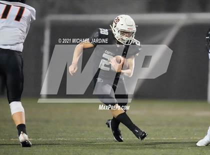 Thumbnail 2 in Eastside Catholic vs. Kennewick (WIAA 3A Semifinal) photogallery.