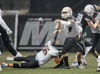 Thumbnail 3 in Eastside Catholic vs. Kennewick (WIAA 3A Semifinal) photogallery.