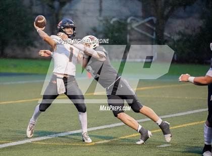 Thumbnail 1 in Eastside Catholic vs. Kennewick (WIAA 3A Semifinal) photogallery.