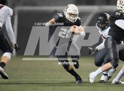 Thumbnail 2 in Eastside Catholic vs. Kennewick (WIAA 3A Semifinal) photogallery.