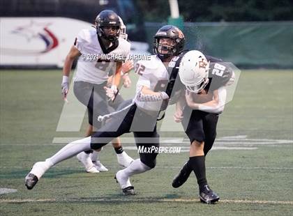 Thumbnail 3 in Eastside Catholic vs. Kennewick (WIAA 3A Semifinal) photogallery.