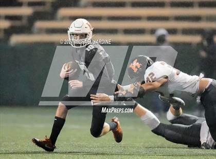Thumbnail 3 in Eastside Catholic vs. Kennewick (WIAA 3A Semifinal) photogallery.
