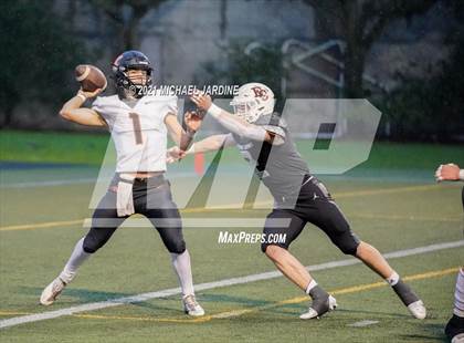 Thumbnail 3 in Eastside Catholic vs. Kennewick (WIAA 3A Semifinal) photogallery.