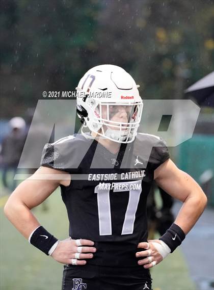 Thumbnail 2 in Eastside Catholic vs. Kennewick (WIAA 3A Semifinal) photogallery.