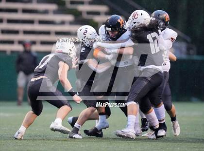 Thumbnail 2 in Eastside Catholic vs. Kennewick (WIAA 3A Semifinal) photogallery.