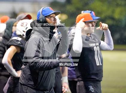 Thumbnail 2 in Eastside Catholic vs. Kennewick (WIAA 3A Semifinal) photogallery.