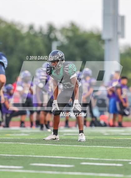 Thumbnail 2 in Oak Park vs Staley - Jamboree photogallery.