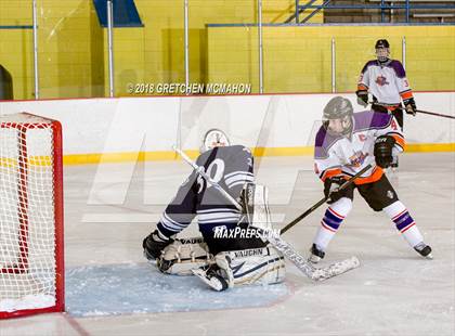 Thumbnail 1 in Wilton @ Stamford/Westhill photogallery.