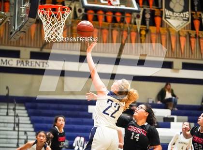 Thumbnail 2 in Aptos vs. Cordova (Marin Catholic Tournament) photogallery.