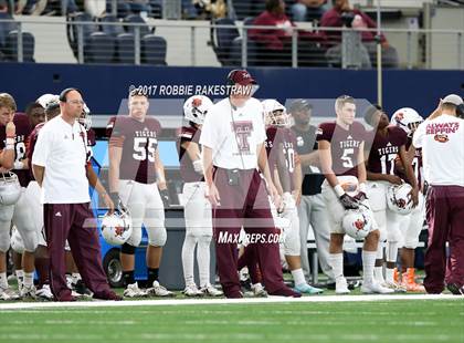 Thumbnail 2 in Tenaha vs. Muenster (UIL 2A Division 2 Final) photogallery.