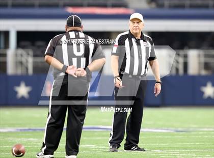 Thumbnail 2 in Tenaha vs. Muenster (UIL 2A Division 2 Final) photogallery.
