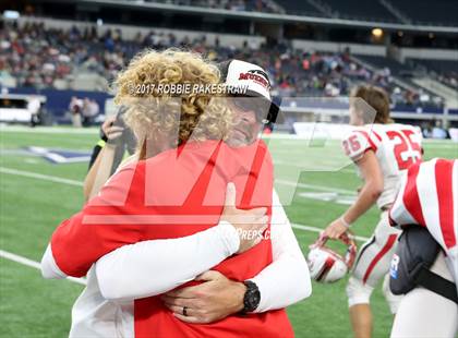 Thumbnail 2 in Tenaha vs. Muenster (UIL 2A Division 2 Final) photogallery.