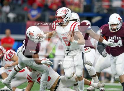 Thumbnail 3 in Tenaha vs. Muenster (UIL 2A Division 2 Final) photogallery.