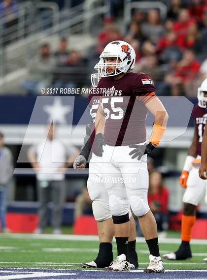 Thumbnail 1 in Tenaha vs. Muenster (UIL 2A Division 2 Final) photogallery.