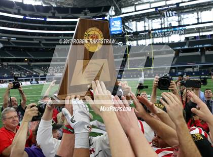 Thumbnail 2 in Tenaha vs. Muenster (UIL 2A Division 2 Final) photogallery.