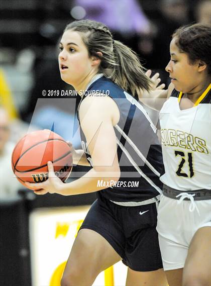 Thumbnail 3 in Ironwood Ridge @ Gilbert (AIA 5A Round 1 Playoff) photogallery.