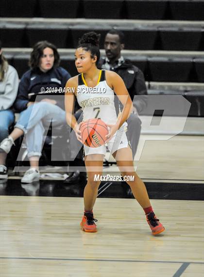 Thumbnail 1 in Ironwood Ridge @ Gilbert (AIA 5A Round 1 Playoff) photogallery.
