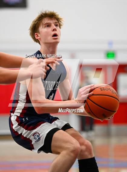 Thumbnail 2 in Stuart Hall vs. Half Moon Bay (Burlingame Lions Club Tournament) photogallery.