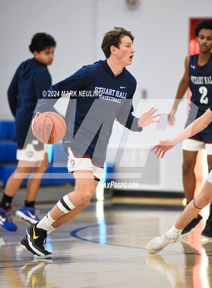 Thumbnail 2 in Stuart Hall vs. Half Moon Bay (Burlingame Lions Club Tournament) photogallery.