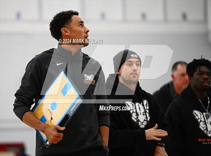 Thumbnail 1 in Stuart Hall vs. Half Moon Bay (Burlingame Lions Club Tournament) photogallery.