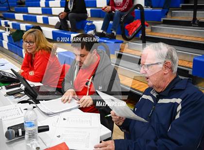 Thumbnail 2 in Stuart Hall vs. Half Moon Bay (Burlingame Lions Club Tournament) photogallery.