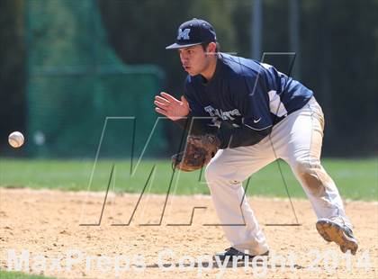 Thumbnail 2 in St. Mary's vs. St. Dominic photogallery.