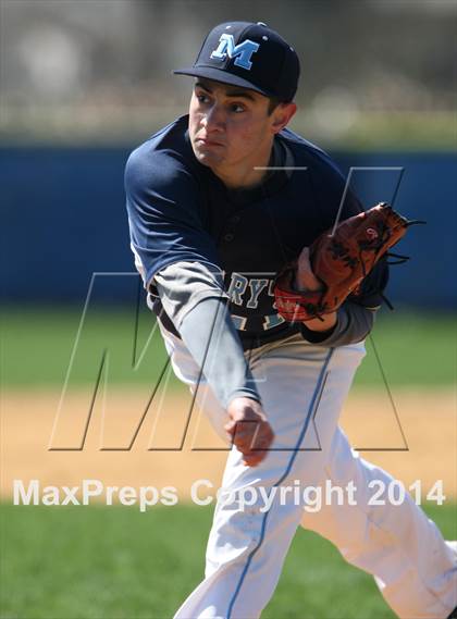 Thumbnail 2 in St. Mary's vs. St. Dominic photogallery.