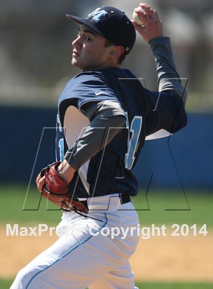 Thumbnail 1 in St. Mary's vs. St. Dominic photogallery.