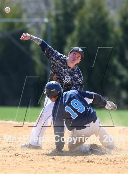 Thumbnail 2 in St. Mary's vs. St. Dominic photogallery.