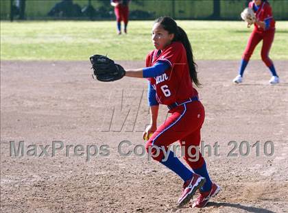 Thumbnail 3 in Frontier vs. Buchanan photogallery.