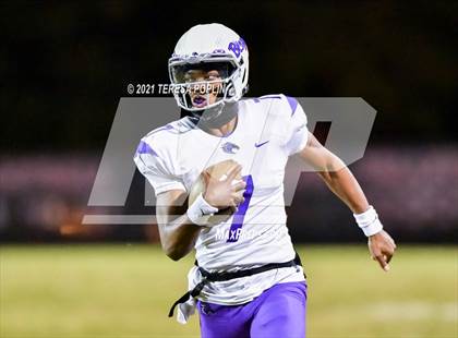 Thumbnail 3 in Hillcrest vs. Ridge View (SCHSL Class AAAAA 2nd Round Playoff) photogallery.