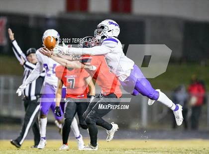 Thumbnail 1 in Hillcrest vs. Ridge View (SCHSL Class AAAAA 2nd Round Playoff) photogallery.