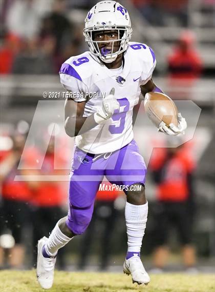 Thumbnail 3 in Hillcrest vs. Ridge View (SCHSL Class AAAAA 2nd Round Playoff) photogallery.