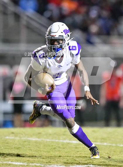 Thumbnail 1 in Hillcrest vs. Ridge View (SCHSL Class AAAAA 2nd Round Playoff) photogallery.