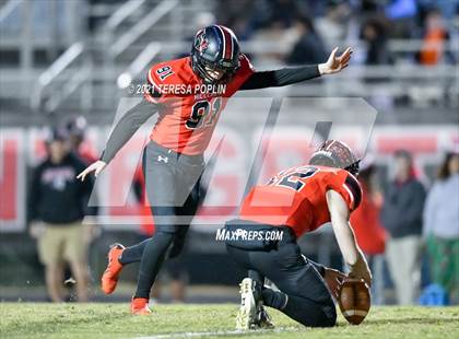 Thumbnail 2 in Hillcrest vs. Ridge View (SCHSL Class AAAAA 2nd Round Playoff) photogallery.