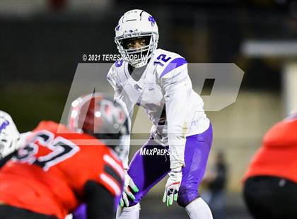 Thumbnail 1 in Hillcrest vs. Ridge View (SCHSL Class AAAAA 2nd Round Playoff) photogallery.