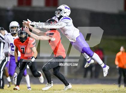 Thumbnail 3 in Hillcrest vs. Ridge View (SCHSL Class AAAAA 2nd Round Playoff) photogallery.