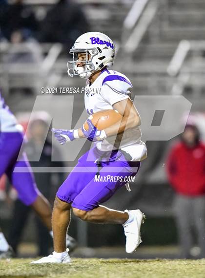 Thumbnail 3 in Hillcrest vs. Ridge View (SCHSL Class AAAAA 2nd Round Playoff) photogallery.