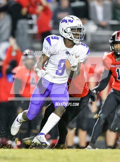 Thumbnail 2 in Hillcrest vs. Ridge View (SCHSL Class AAAAA 2nd Round Playoff) photogallery.