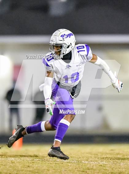 Thumbnail 3 in Hillcrest vs. Ridge View (SCHSL Class AAAAA 2nd Round Playoff) photogallery.