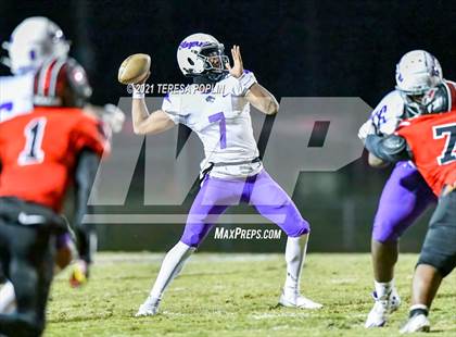 Thumbnail 2 in Hillcrest vs. Ridge View (SCHSL Class AAAAA 2nd Round Playoff) photogallery.