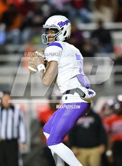 Thumbnail 2 in Hillcrest vs. Ridge View (SCHSL Class AAAAA 2nd Round Playoff) photogallery.