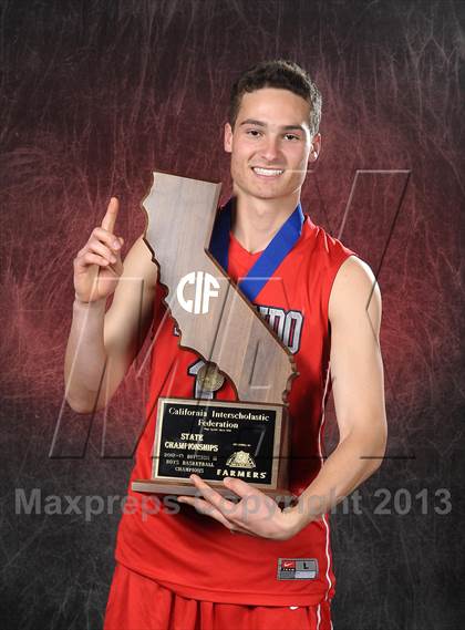 Thumbnail 2 in Redondo Union (CIF State D2 Award Photos) photogallery.
