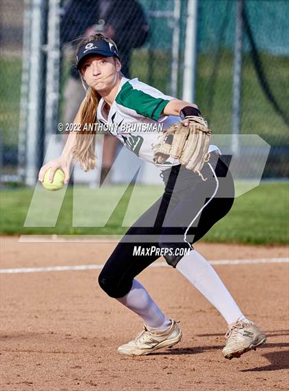 Thumbnail 1 in Del Oro @ Granite Bay photogallery.