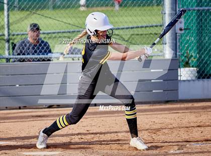 Thumbnail 3 in Del Oro @ Granite Bay photogallery.