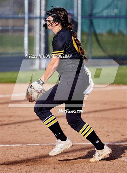 Thumbnail 1 in Del Oro @ Granite Bay photogallery.