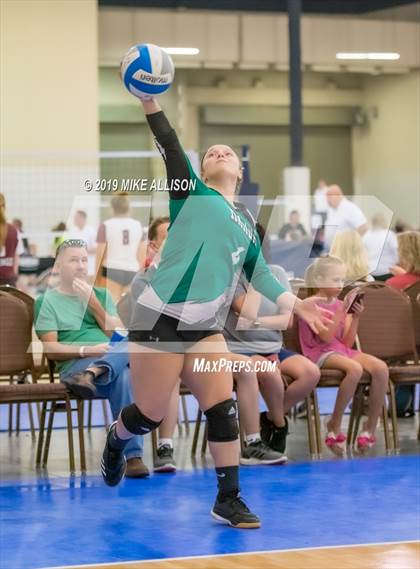 Thumbnail 3 in Hixson vs. Harlan (Rocky Top Classic) photogallery.